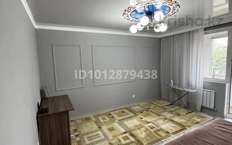 1-комнатная квартира · 37 м² · 3/12 этаж, мкр Акбулак, 1-я улица 49А за 26 млн ₸ в Алматы, Алатауский р-н — фото 2