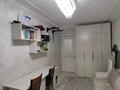 2-бөлмелі пәтер · 45 м² · 2/5 қабат, Макатаева 186, бағасы: 35.5 млн ₸ в Алматы, Алмалинский р-н — фото 2