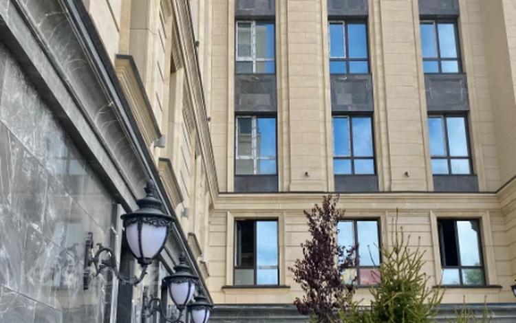 3-комнатная квартира · 74 м² · 5/8 этаж, мкр Новый Город, ​Улица Комиссарова 27 за ~ 53.3 млн ₸ в Караганде, Казыбек би р-н — фото 4