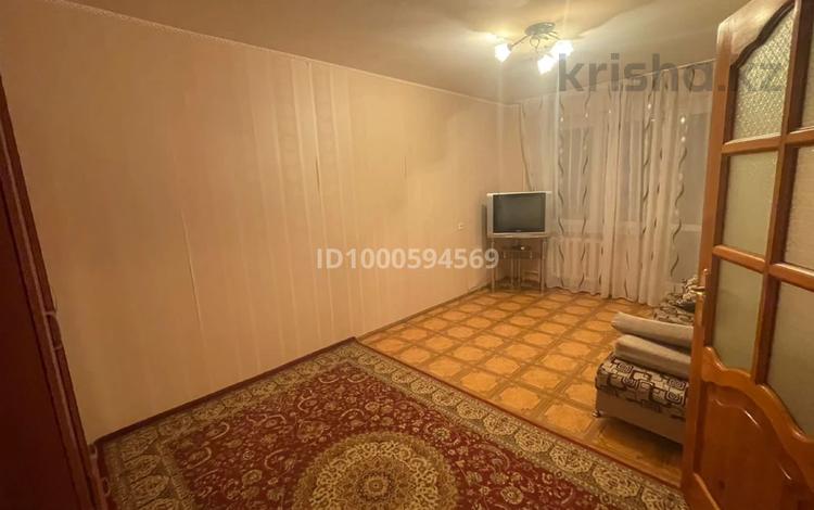 1-комнатная квартира · 38 м² · 6/9 этаж, мкр 8 288 за 120 000 ₸ в Актобе — фото 2