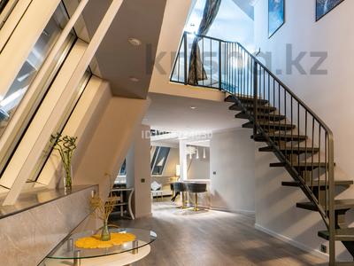 2-бөлмелі пәтер · 81 м² · 32/33 қабат, Аль-фараби 9, бағасы: 55 000 ₸ в Алматы, Бостандыкский р-н