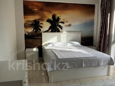 2-комнатная квартира · 70 м² · 1/3 этаж, Батырбекова 19 — Каравана сарай, ВЕНЕЦИЯ, мавзолей Қ.А.Яссауи за 2 000 ₸ в Туркестане