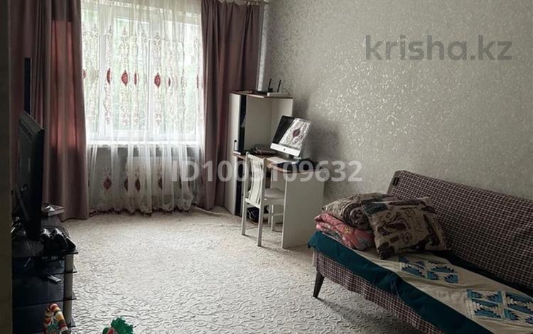 3-комнатная квартира · 70 м² · 3/5 этаж, мкр Тастак-2, Тургут Озала 47 — Райымбека , Тургут Озала за 350 000 ₸ в Алматы, Алмалинский р-н — фото 2