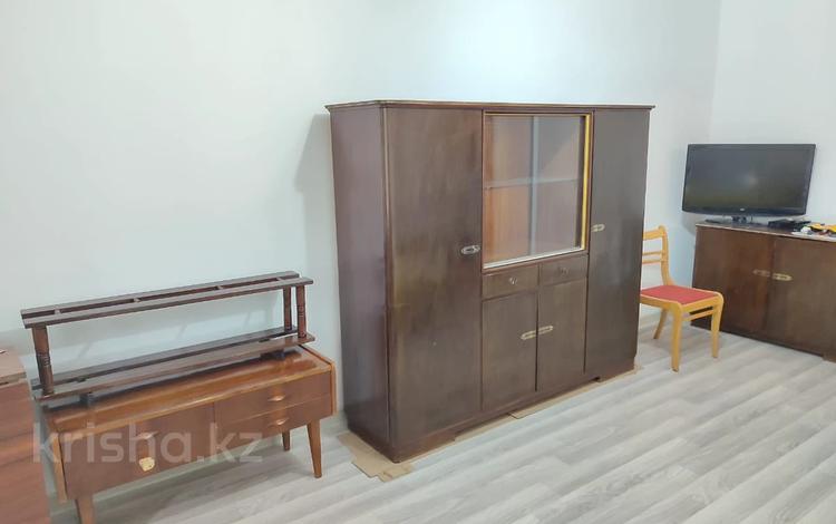 1-комнатная квартира · 36 м² · 2/4 этаж, Ул.АБЛАЙХАНА 28 — ТАШКЕТСКИ за 180 000 ₸ в Алматы — фото 2