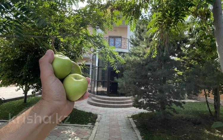 Отдельный дом · 6 комнат · 304 м² · , Жалена тулепова 16 за 150 млн ₸ в Атырау — фото 2