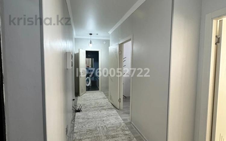 2-комнатная квартира · 60 м² · 4/12 этаж, мкр Дарабоз 33 за 20 000 ₸ в Алматы, Алатауский р-н — фото 2