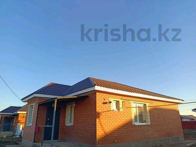 Отдельный дом · 3 комнаты · 85 м² · 4 сот., мкр Жулдыз, 11я 23 — Тлендиева за ~ 24 млн 〒 в Уральске