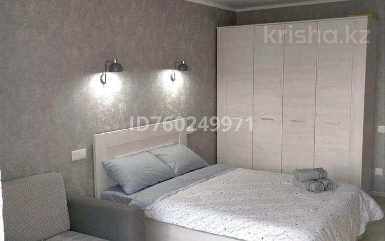 1-комнатная квартира · 37 м² · 5/12 этаж, Казахстан 72 за 13 000 ₸ в Усть-Каменогорске, Ульбинский — фото 2