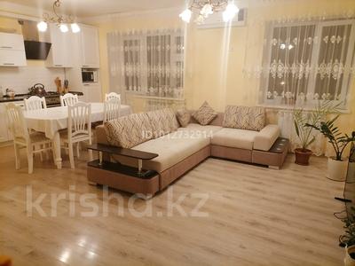 3-комнатная квартира · 80 м² · 5/5 этаж, Пр. Абая 177/1 за 32.5 млн ₸ в Уральске