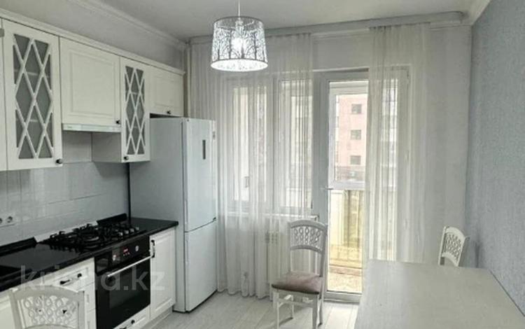 3-комнатная квартира, 78 м², 2/6 этаж, Жунисова