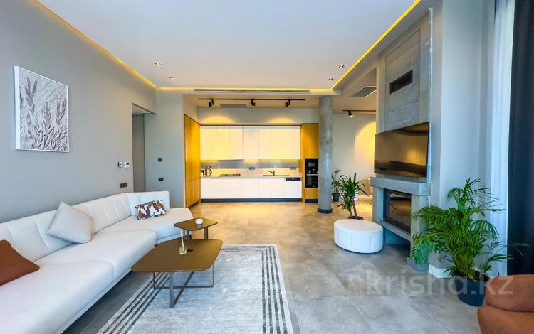 Дом · 7 комнат · 230 м², Yalikavak за 610 000 〒 в Бодруме — фото 2