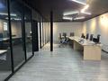 Свободное назначение, офисы, магазины и бутики, склады, общепит, салоны красоты, бани, гостиницы и зоны отдыха, фитнес и спорт, медцентры и аптеки, образование, развлечения, конференц-залы, кабинеты и рабочие места, студии · 90 м² за 600 000 〒 в Алматы, Медеуский р-н — фото 4