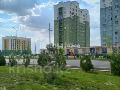 2-комнатная квартира · 58 м² · 8/12 этаж, 11 21/1 — Супермаркет Шапагат за 16 млн 〒 в Туркестане