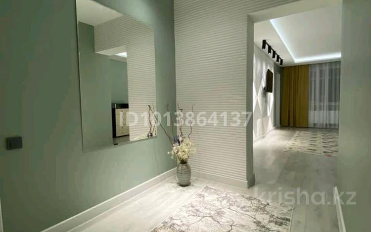 2-бөлмелі пәтер · 80 м² · 17/19 қабат, Брусиловского 167, бағасы: 20 000 ₸ в Алматы, Алмалинский р-н — фото 2