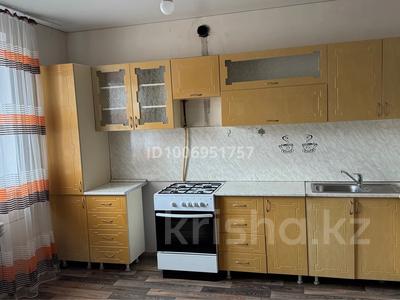 Отдельный дом · 3 комнаты · 195 м² · 8 сот., Микрорайон Восточный, Мкр Восточный 301 за 45 млн 〒 в Костанае