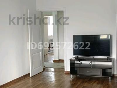 Аренда квартир в Алматы: 3-комнатная квартира · 90 м² · 6/9 этаж · помесячно, мкр Акбулак, Чуланова 123 — Момышулы Райымбека за 270 000 〒 3-комнатная квартира · 90 м² · 6/9 этаж · помесячно, мкр Акбулак, Чуланова 123 — Момышулы Райымбека за 270 000 〒 в Алматы, Алатауский р-н