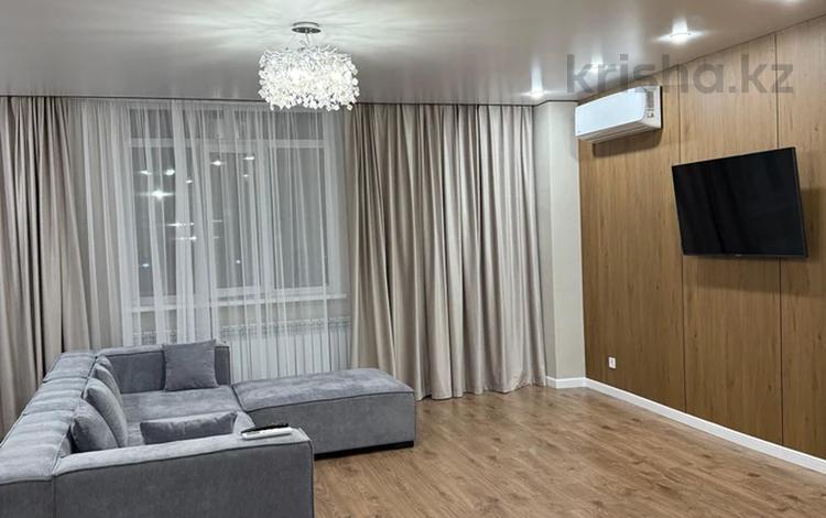 4-бөлмелі пәтер · 151 м² · 3/16 қабат, Айтматова 38 — ул Мухамеджанова, рядом университет Казахский университет технологии и бизнеса им. К.Кулажанова, бағасы: 40 000 ₸ в Астане, Нура р-н — фото 12