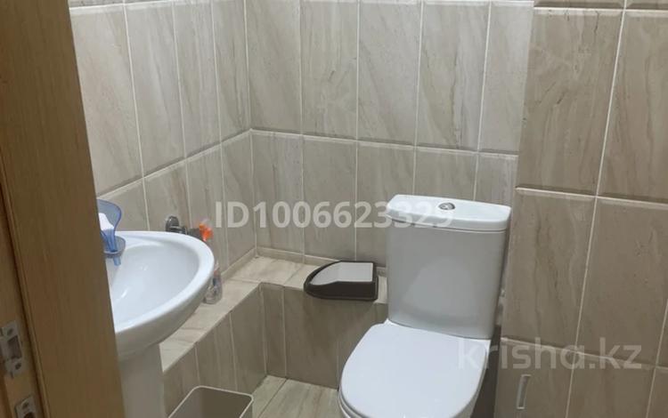 2-комнатная квартира · 72 м² · 2/6 этаж, 38 улица 27 за 260 000 ₸ в Астане, Есильский р-н — фото 2