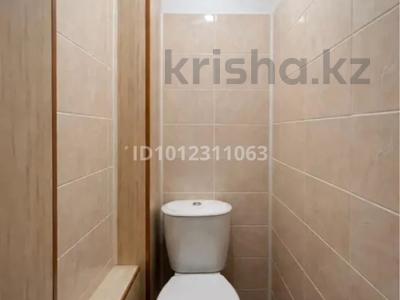 2-бөлмелі пәтер · 50.8 м² · 4/6 қабат, Акбидай 15 — Поликлиника жануя, бағасы: 16 млн ₸ в Астане, р-н Байконур