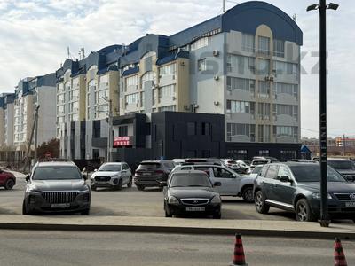 Офисы, магазины и бутики, медцентры и аптеки, образование, кабинеты и рабочие места · 1000 м² за 6.5 млн ₸ в Атырау