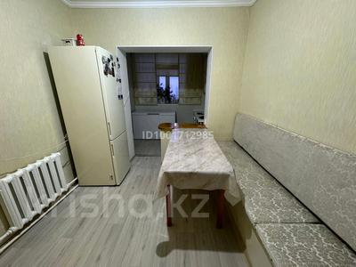 Пәтерлер в Улытау обл.: 3-бөлмелі пәтер · 62.7 м² · 6/6 қабат, Асылбекова — 74 квартал, бағасы: 24 млн 〒 3-бөлмелі пәтер · 62.7 м² · 6/6 қабат, Асылбекова — 74 квартал, бағасы: 24 млн 〒 в Жезказгане