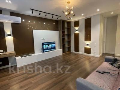 3-комнатная квартира · 140 м², Шамши Калдаякова 1\2 за 500 000 〒 в Астане, Алматы р-н