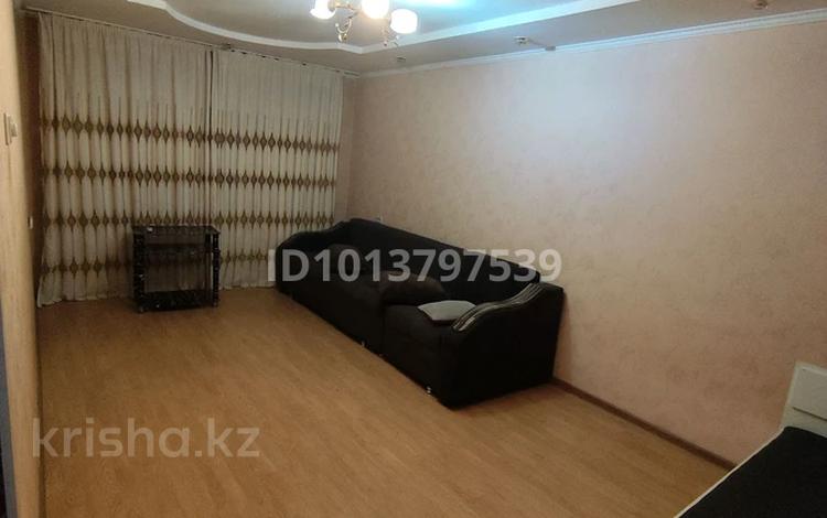 2-комнатная квартира · 44 м² · 1/5 этаж, Абай 1б за 180 000 ₸ в  — фото 2