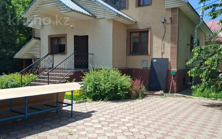 Отдельный дом · 10 комнат · 350 м² · 10 сот., мкр Таугуль-3 — Саина за 2 млн ₸ в Алматы, Ауэзовский р-н — фото 2