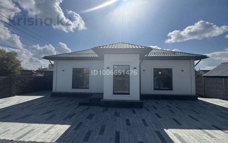 Отдельный дом · 4 комнаты · 160 м² · 5 сот., Короленко 244 — Достоевского-Бухар жырау за 65 млн 〒 в Павлодаре — фото 2