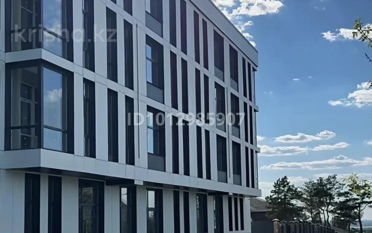 3-комнатная квартира · 77.3 м² · 4/4 этаж, Кизатова 6 Б за 31.7 млн ₸ в Петропавловске — фото 2