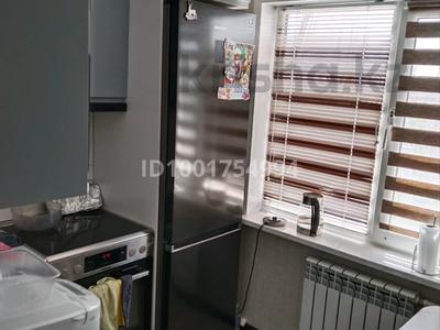 Продажа квартир в Карагандинской обл.: 3-комнатная квартира · 58.6 м² · 5/5 этаж, Мухамеджанова 9 за 18 млн 〒 3-комнатная квартира · 58.6 м² · 5/5 этаж, Мухамеджанова 9 за 18 млн 〒 в Балхаше