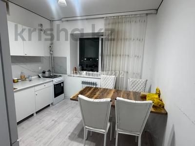 2-бөлмелі пәтер · 65 м² · 4/9 қабат, Алтын орда ш/а. 350, бағасы: 170 000 ₸ в Актобе, мкр. Алтын орда