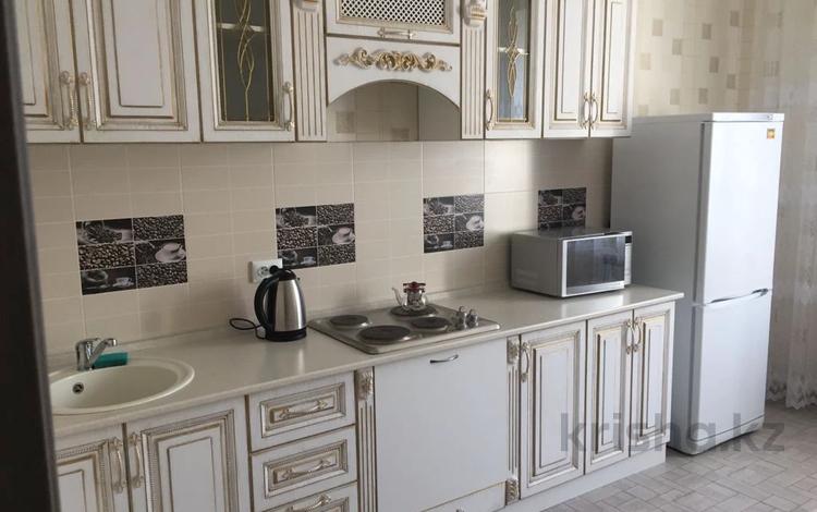 1-комнатная квартира · 41 м² · 3/8 этаж, Кабанбай Батыра 58Б 4 к за 230 000 ₸ в Астане, Есильский р-н — фото 2