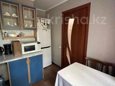 2-комнатная квартира · 43 м² · 1/4 этаж, мкр Новый Город, Пичугина за 17.5 млн ₸ в Караганде, Казыбек би р-н