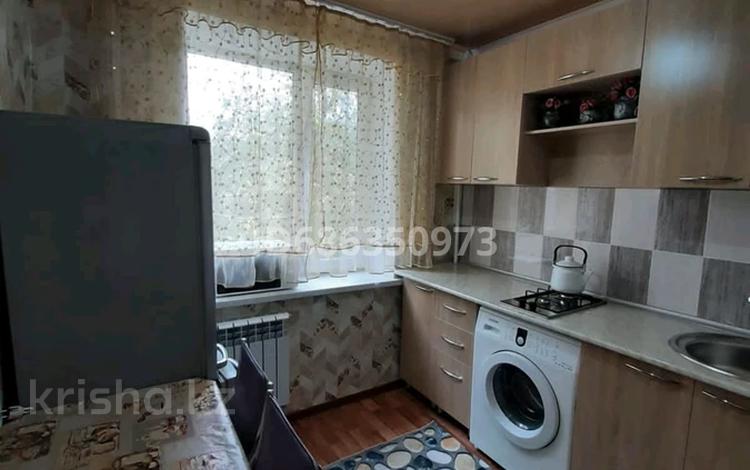 1-комнатная квартира, 33 м², 3/4 этаж помесячно, Жетысу мкр — Кольца