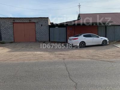 Отдельный дом · 4 комнаты · 90 м² · 10 сот., Караменде би за 55 млн 〒 в Балхаше