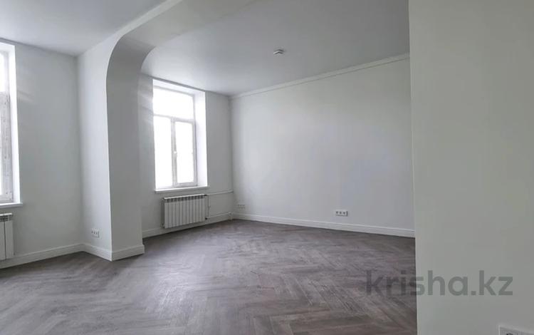 Офисы, студии · 183 м² за ~ 1.9 млн ₸ в Алматы, Алмалинский р-н — фото 16