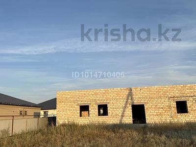 Жеке үй · 5 бөлме · 240 м² · 10 жүзд., Акжар плюс, бағасы: 25 млн ₸ в Актобе, СК Акжар-Плюс