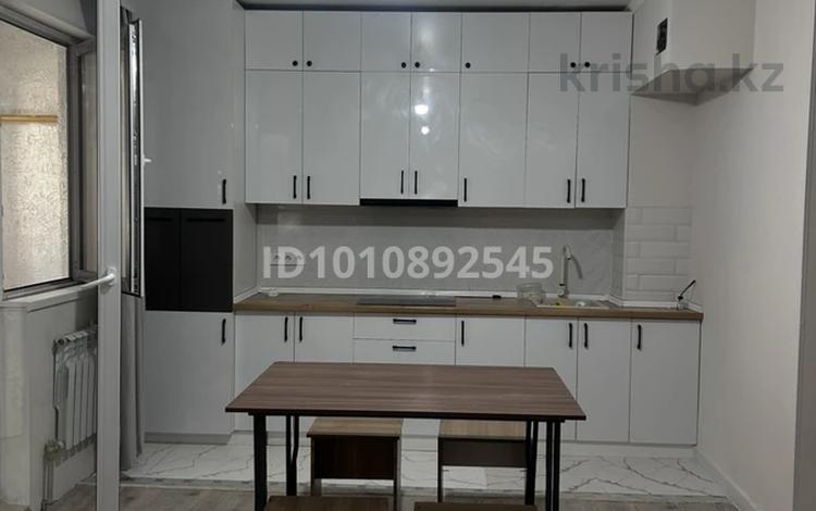 2-бөлмелі пәтер · 40 м² · 1 қабат, Жүнісов көшесі 14/3, бағасы: 200 000 ₸ в Алматы, Наурызбайский р-н — фото 2
