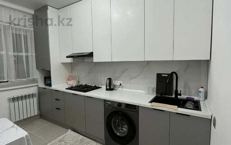 1-бөлмелі пәтер · 35 м² · 8/9 қабат, мкр Болашак, бокенбай батыра, бағасы: 16 млн ₸ в Актобе — фото 2