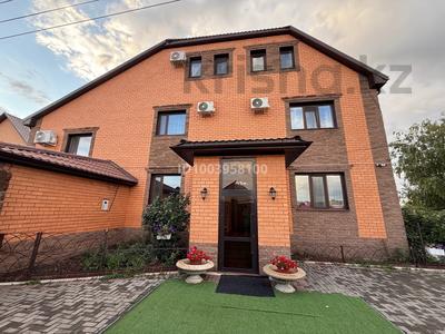 Отдельный дом · 5 комнат · 400 м² · 12 сот., Абдирова 1Д за 120 млн 〒 в Кокшетау