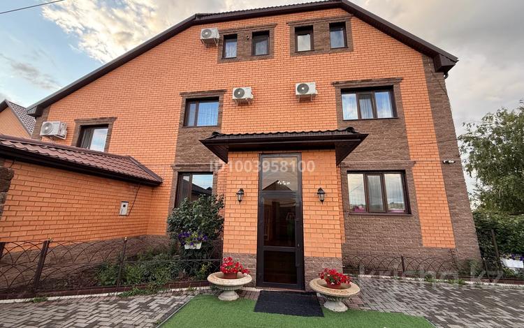 Отдельный дом · 5 комнат · 400 м² · 12 сот., Абдирова 1Д за 120 млн 〒 в Кокшетау — фото 2