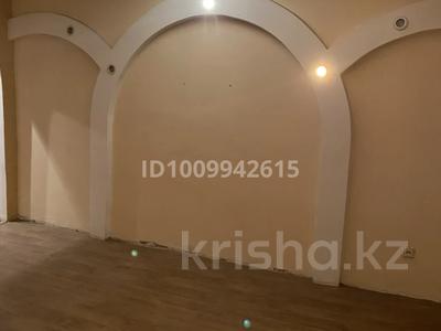 3-комнатная квартира · 62 м² · 2/9 этаж, Би Боранбая 11б за 130 000 〒 в Семее