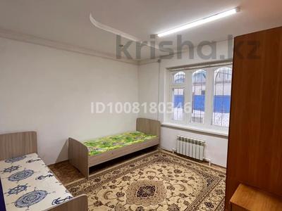 2-комнатная квартира · 100 м² · 1 этаж, мкр. Зачаганск пгт, Букейханов 33 — Букейханов и Аймауытов за 100 000 ₸ в Уральске