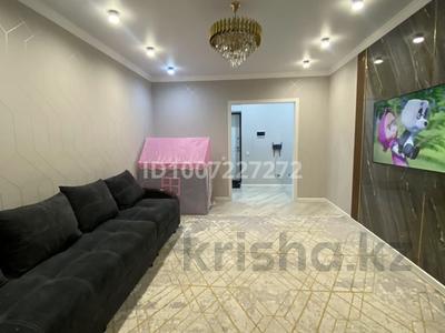 1-комнатная квартира · 46.4 м² · 5/9 этаж, Нажимеденов — Свежий ремонт. Дом расположен на пересечении улиц Ұлы Дала и Нажмеденова. Внизу находится клиника «Өнеге». Рядом — новая школа и Small. Удобный выезд на левый берег. В пешей доступности остановки, новый закрытый детский двор и паркинг. за 25.5 млн ₸ в Астане, Алматы р-н