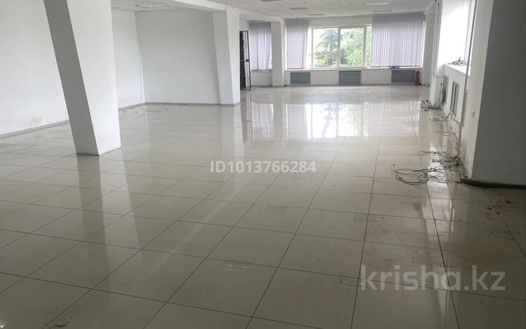 Офисы, магазины и бутики, салоны красоты, фитнес и спорт · 150 м² за 225 000 ₸ в Экибастузе — фото 2