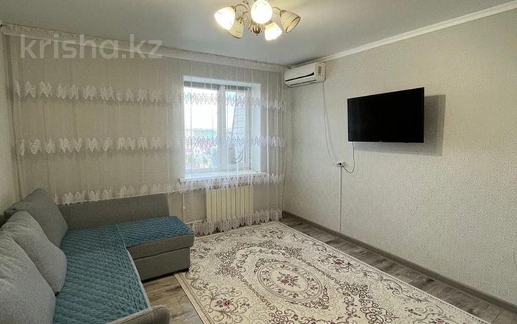 2-комнатная квартира, 53 м², 6/6 этаж, мкр 8, оспанова