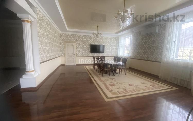 Отдельный дом · 7 комнат · 392 м² · 10 сот., Серпер 16 за 62 млн ₸ в Актобе, мкр Акжар — фото 2
