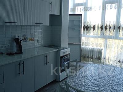 2-комнатная квартира · 56 м² · 5/5 этаж, Кабанбай Батыра 186 за 150 000 〒 в Талдыкоргане