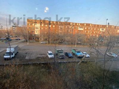 2-комнатная квартира · 44.6 м² · 3/5 этаж, Майкудук, Майкудук, мкр Восток-2 за 14.9 млн ₸ в Караганде, Алихана Бокейханова р-н